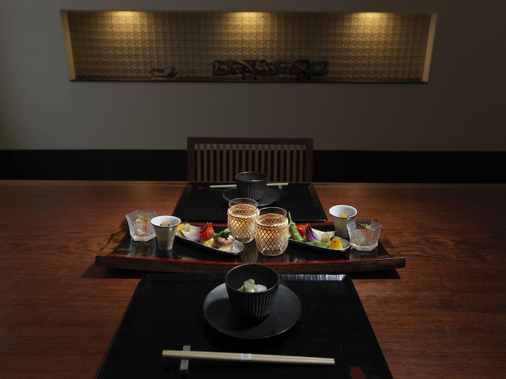 Niseko Konbu Onsen Tsuruga Moku-no-sho Hotel Eksteriør billede