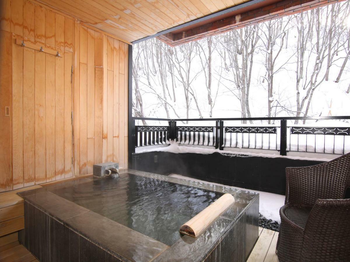 Niseko Konbu Onsen Tsuruga Moku-no-sho Hotel Eksteriør billede