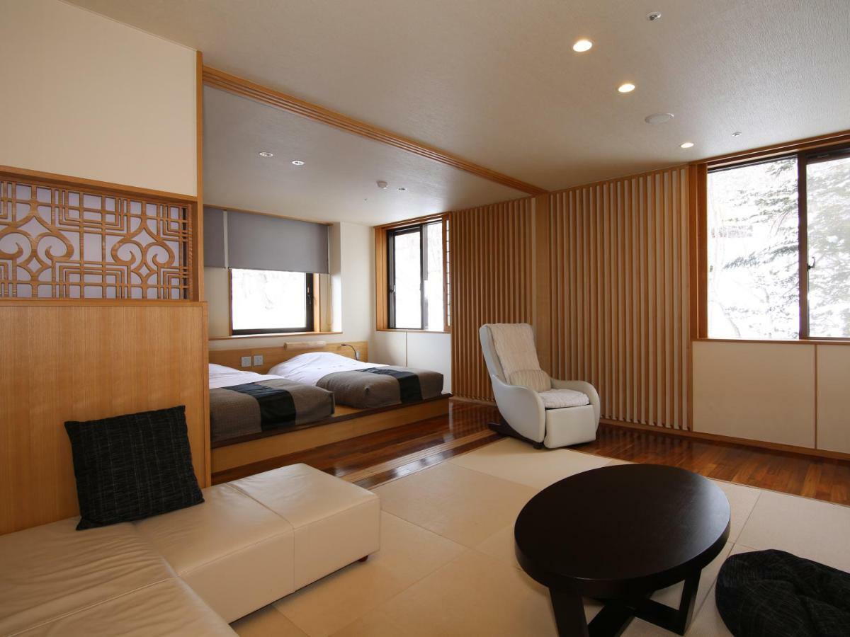 Niseko Konbu Onsen Tsuruga Moku-no-sho Hotel Eksteriør billede
