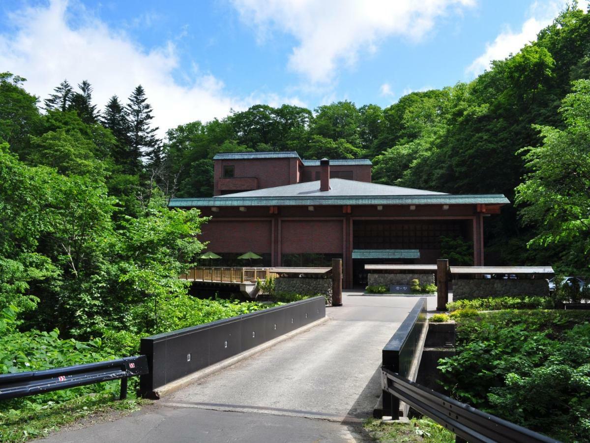 Niseko Konbu Onsen Tsuruga Moku-no-sho Hotel Eksteriør billede