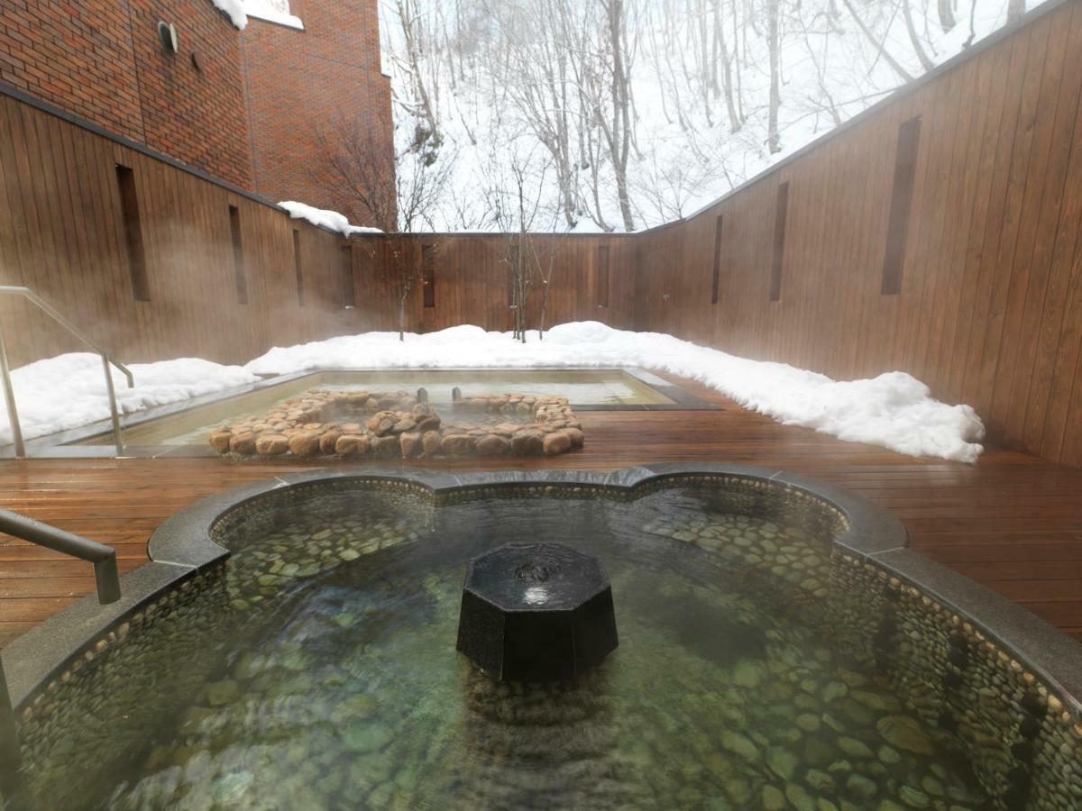 Niseko Konbu Onsen Tsuruga Moku-no-sho Hotel Eksteriør billede